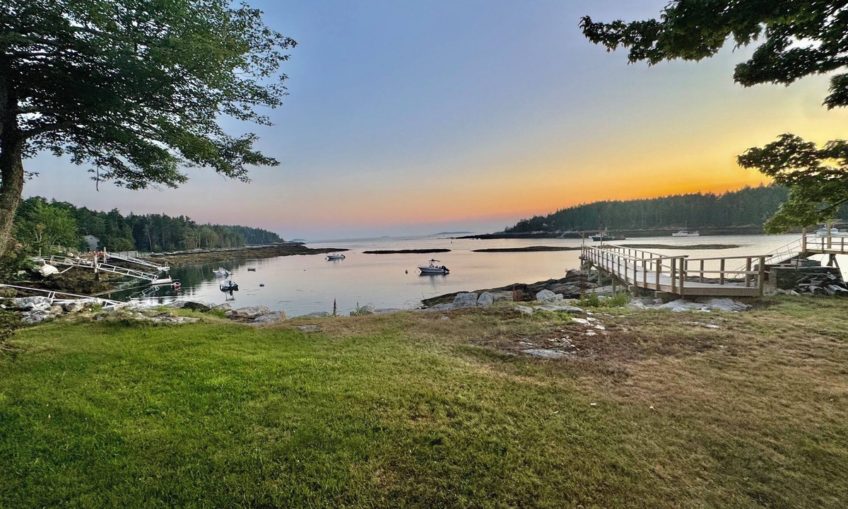 West Point House | Lovely 3-bedroom house in coastal Phippsburg, ME. Outstanding views