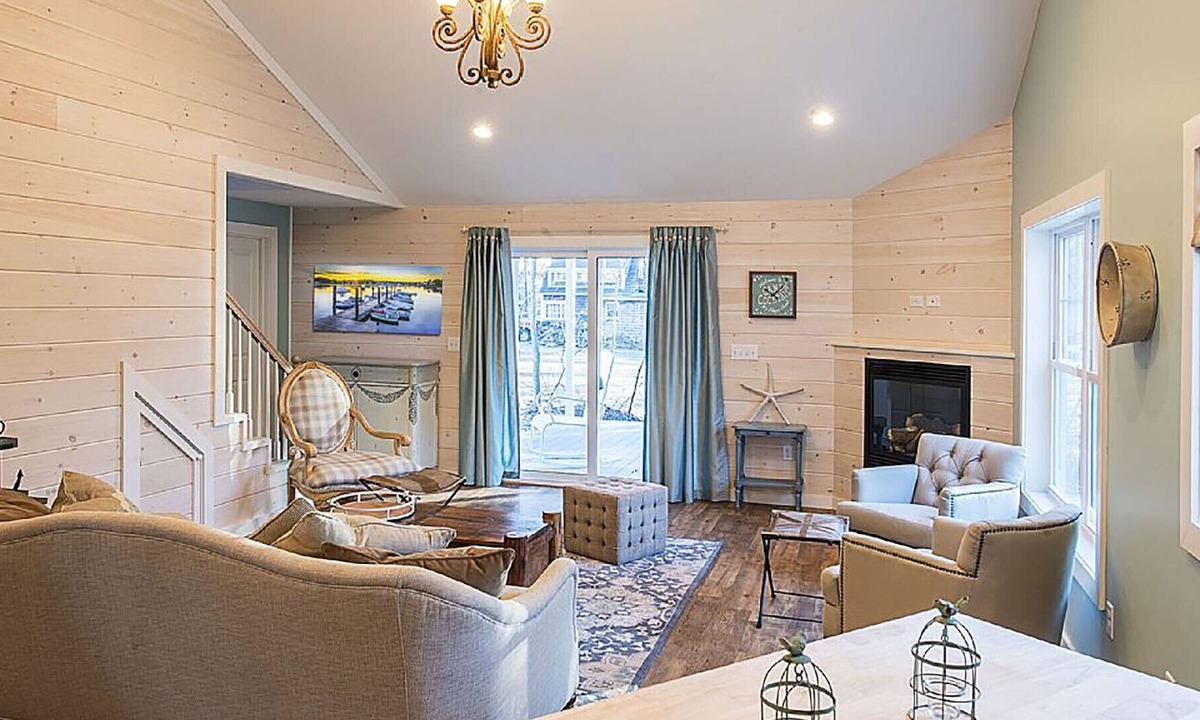Cape Porpoise House | Lovely home in Cape Porpoise Village, 6 bedroom, 6 baths-- sleeps up to 15.