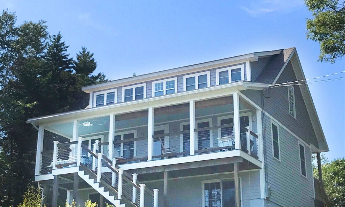 Orrs Island House | Lowell's Getaway. Kayaking, beaches, dining and AC from this water view home.