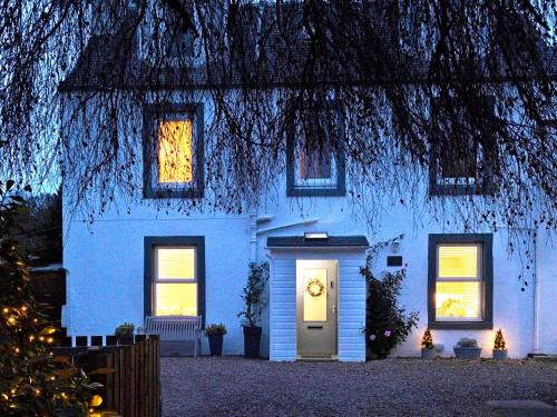 Gattonside House | Lower Canterbury House