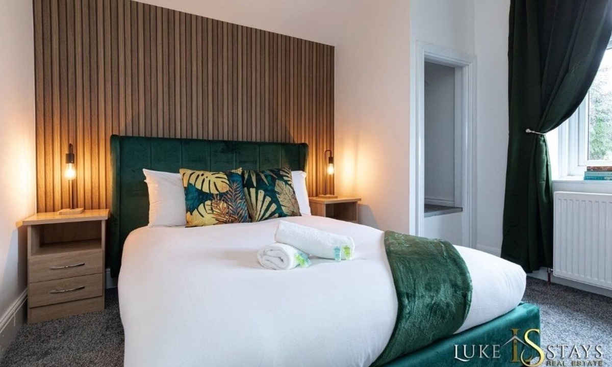 Newcastle-upon-Tyne House | Luke Stays - Grace Street