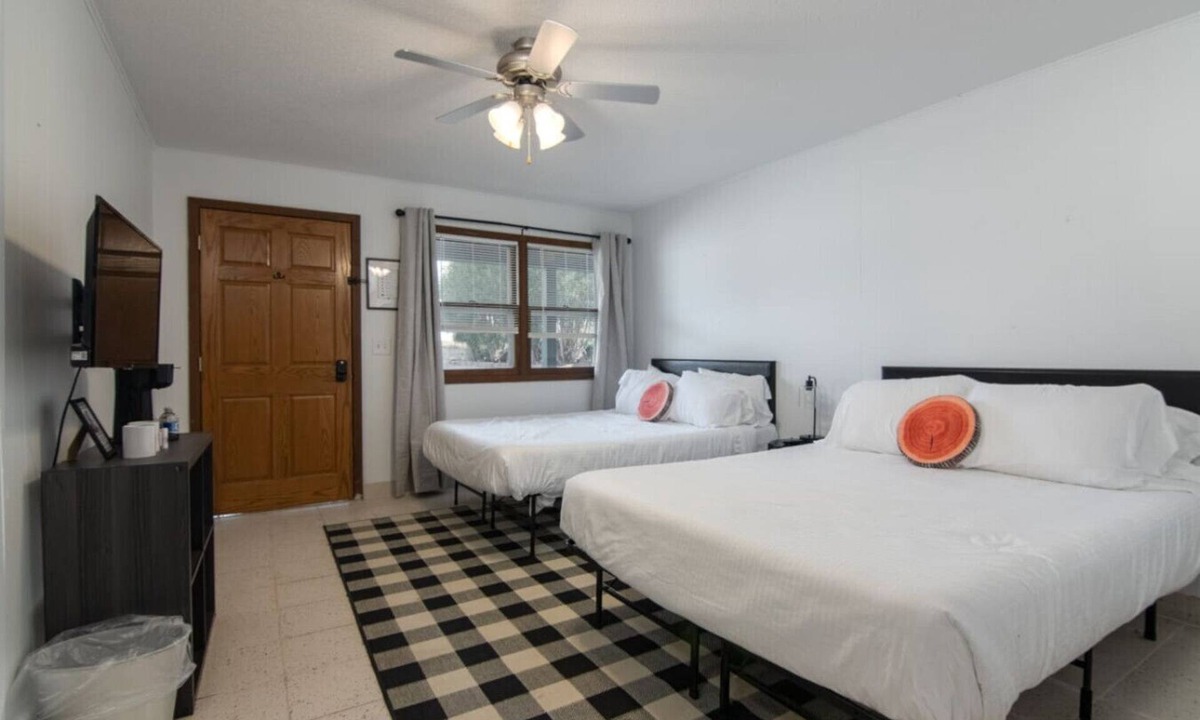 Balsam Lake Apartment | LumberJill Lodge #1 | Double Queen Room