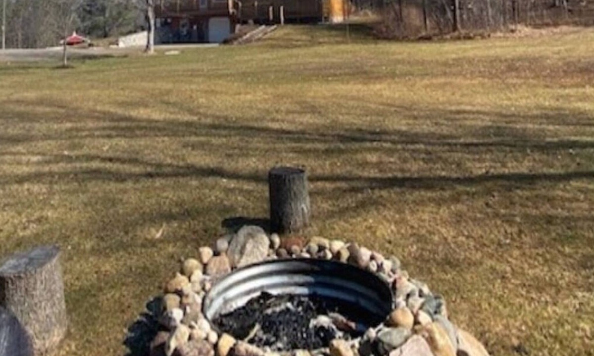 Luther Cabin | Luther's Someday Ranch Retreat w/ 8 person Hot Tub!!