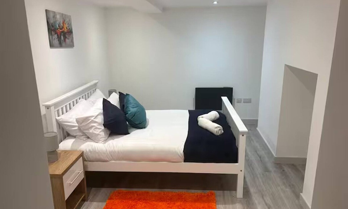 Wolverhampton Apartment | Lux Wolverhampton Stay Near Molineux Stadium