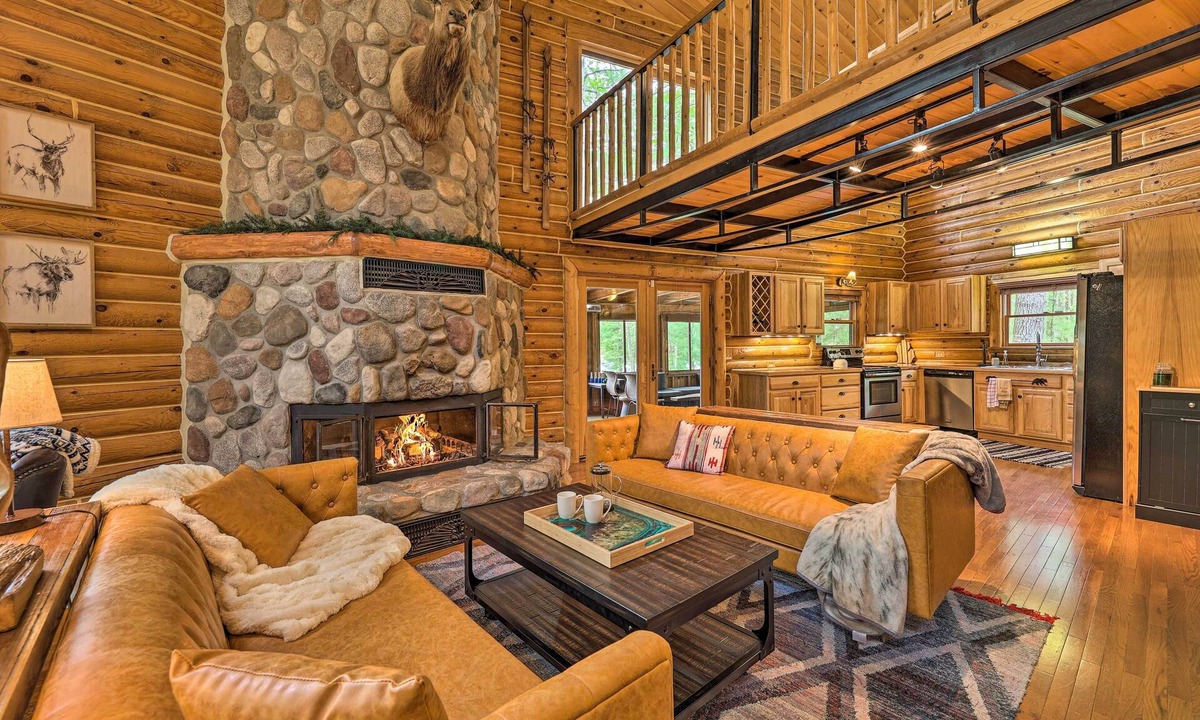 Rapid City Cottage | Luxe Riverfront Lodge: Group Wine and Ski Retreats