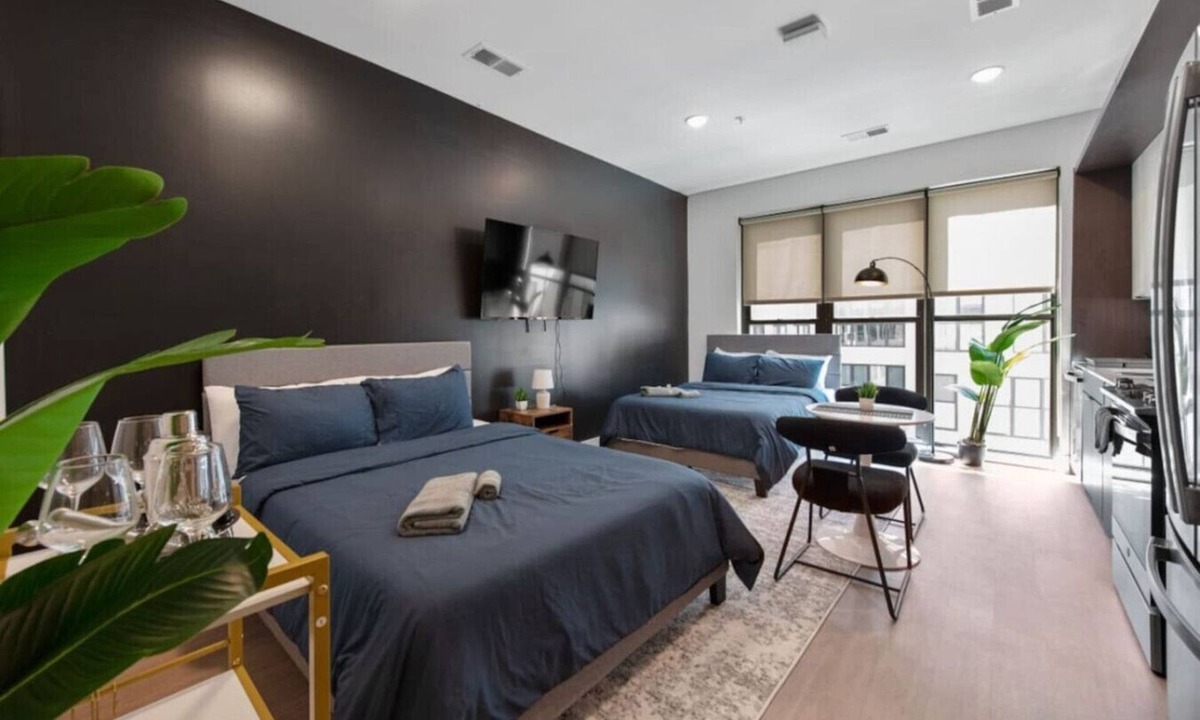 Pendleton Apartment | Luxurious 2 Bed Suite—in OTR Cincinnati!