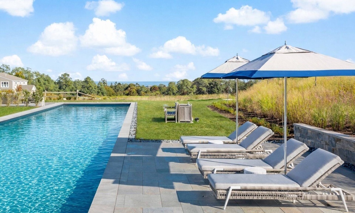 Sandwich House | Luxury 4B ocean-view oasis in East Sandwich, Pool & Pickleball