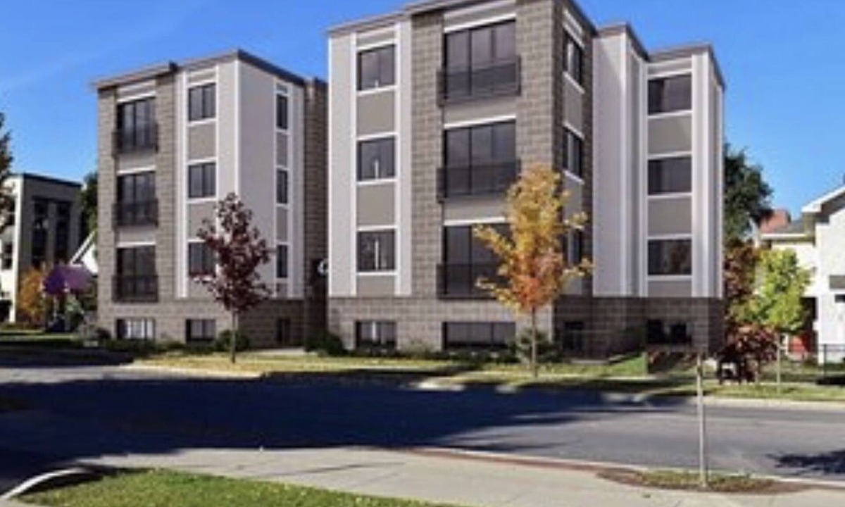 Traverse City Condo | Luxury Downtown Traverse City Condo-Capri 2