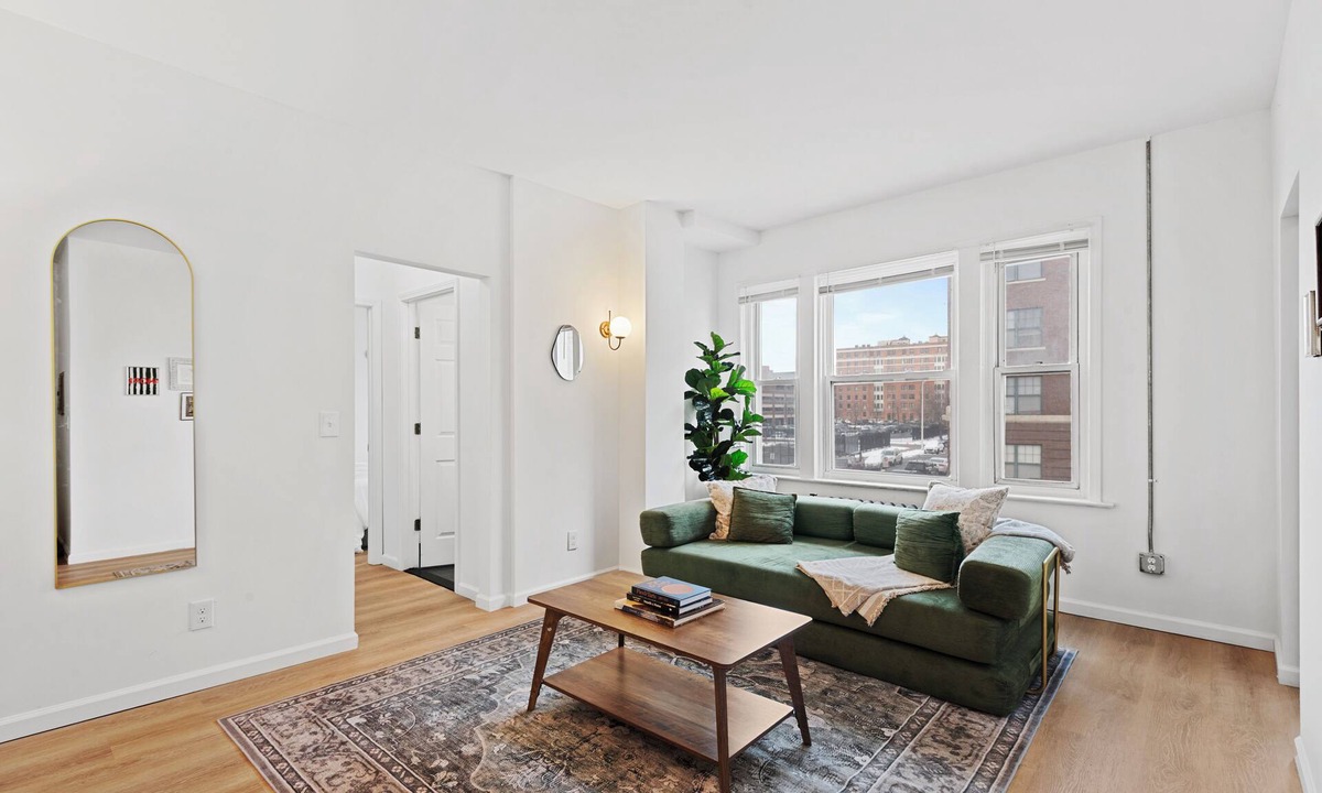 Midtown Apartment | Luxury Lofts | Minutes From Downtown
