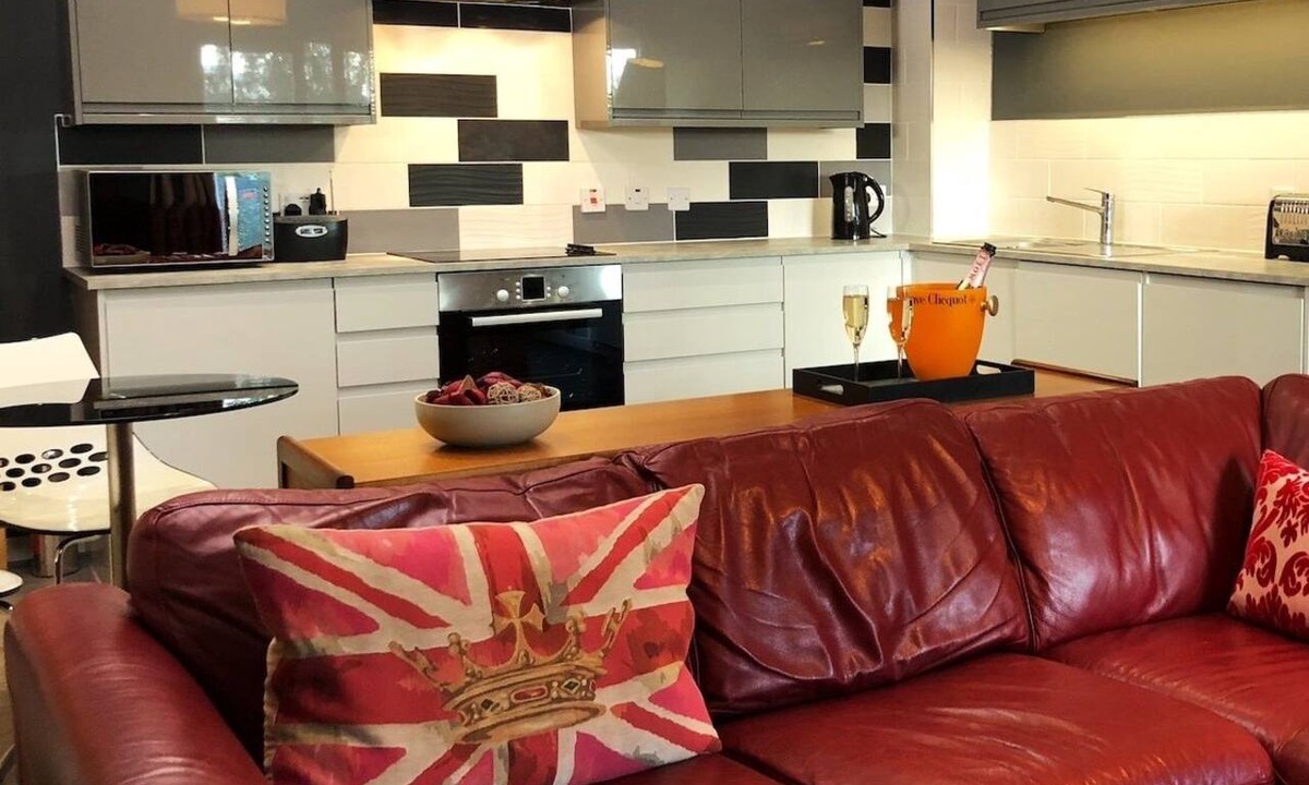 Newcastle-upon-Tyne Apartment | Luxury Ouseburn flat with city & river views