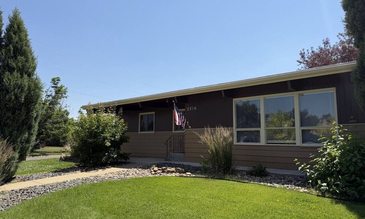 Miles City House | Main Street Retreat - Beautiful Home