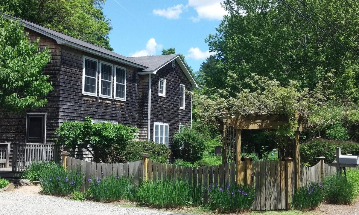Wells House | Maine Seacoast Vacation Home - Spacious Family lodging.