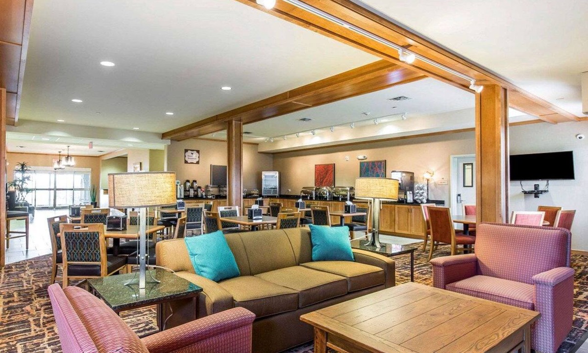 Sidney Hotel | MainStay Suites Sidney - Medical Center