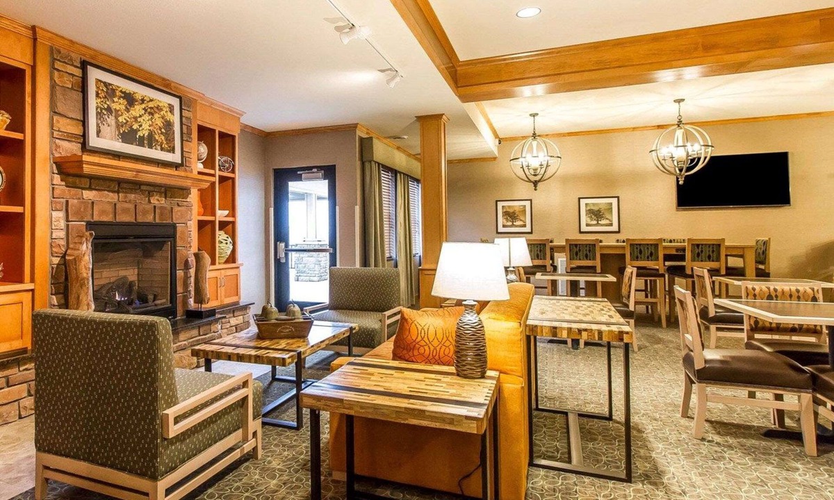 Stanley Hotel | MainStay Suites Stanley