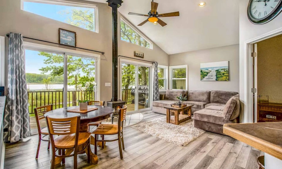 Brooklyn Cabin | Make Memories with Lake Days & Bonfire Nights