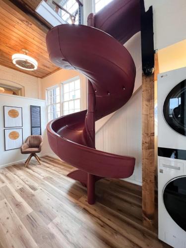 Northside District House | Maryland Luxury Downtown Manor