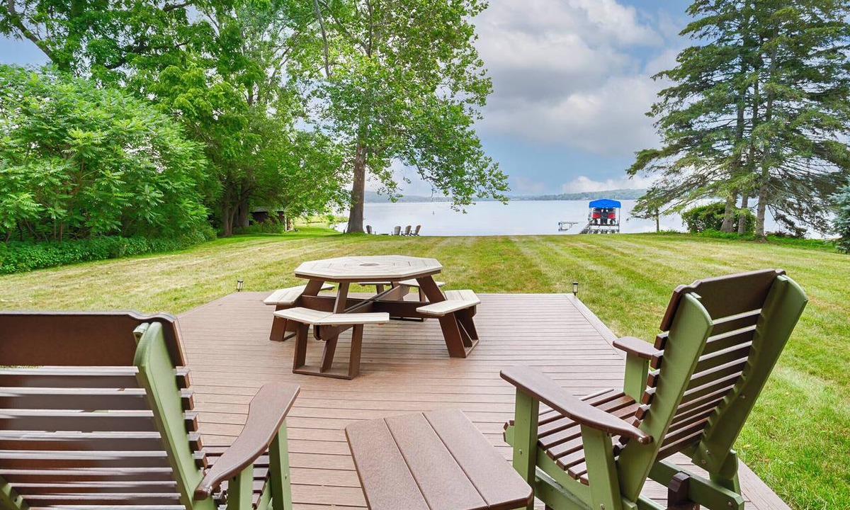 Town of Jerusalem Cottage | Maya's Palace: Pet-Friendly Keuka Lake Escape!