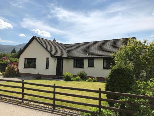 Torlundy Bed & Breakfast | Mayfield B&B