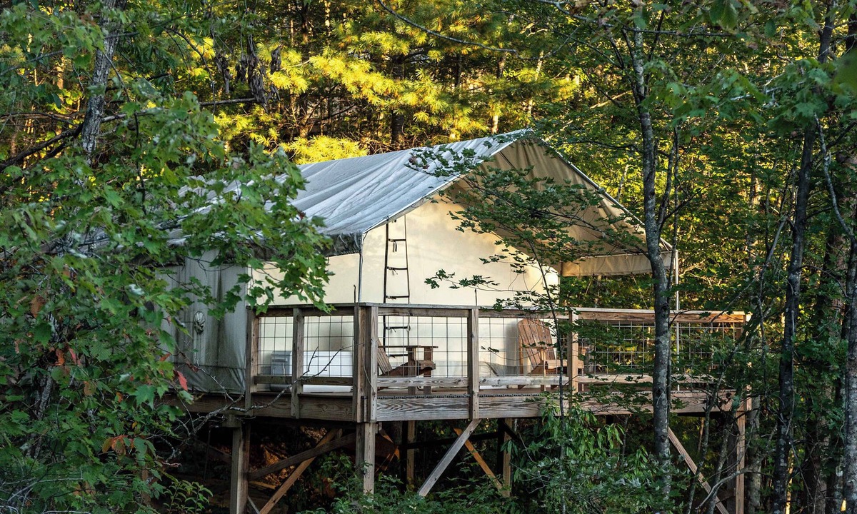 Primrose RV Rental | Meadowlark's Nest-Lux Camping Tent in The Gorge