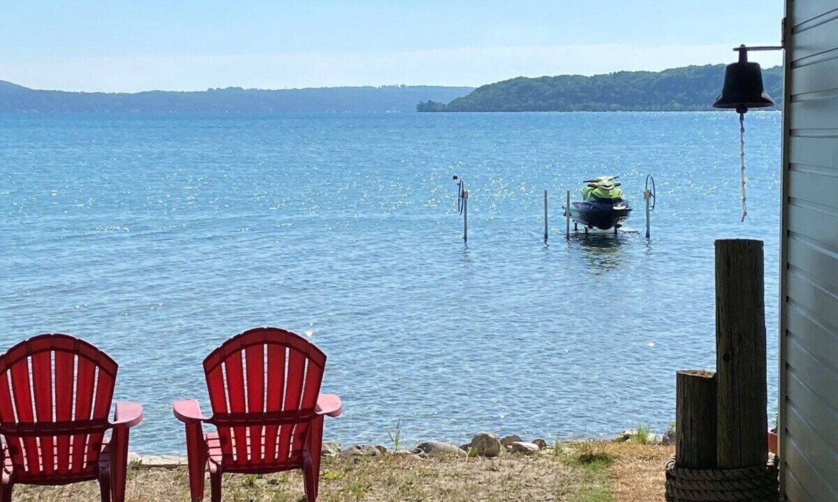 Frankfort Cottage | 'Mich'-Again - Lakefront Luxury with Kayaks and Dock!