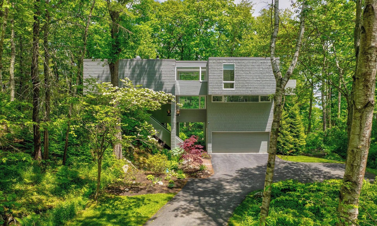 Yarmouth House | Mid-Century Modern, Seaside Home In Yarmouth Maine - Whole Summer Rental