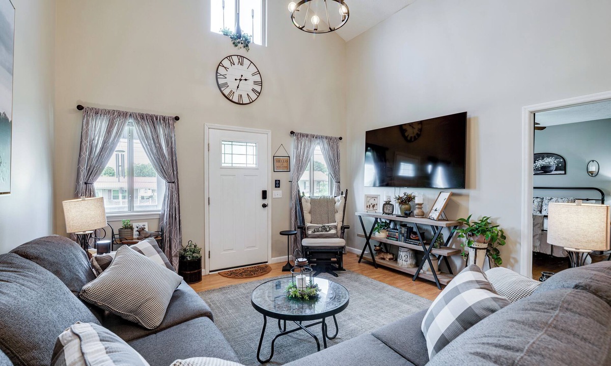 Mill Springs House | ‘Mill Springs Place’ Marina Access & Boat Parking!