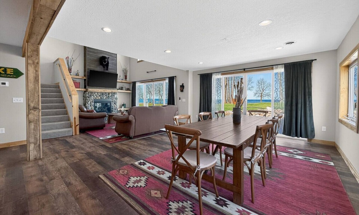 Onamia Villa | Mille Lacs Lakefront Golf Retreat at Izatys – 2 Townhomes, Sleeps 12