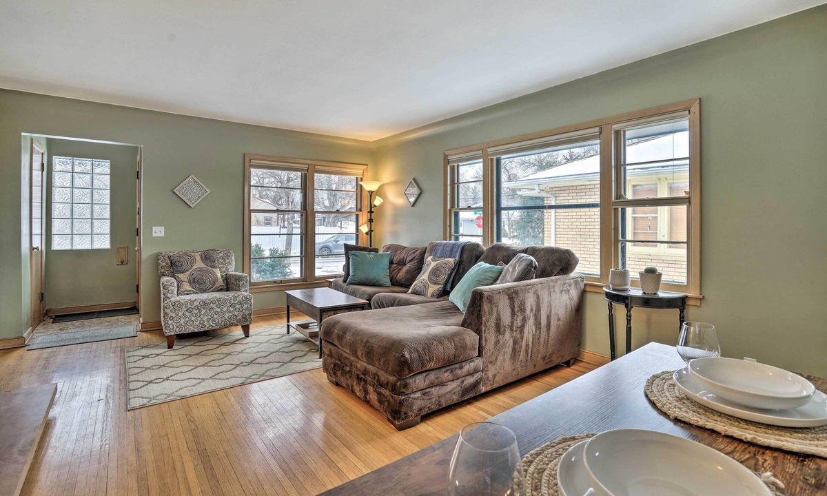 Fulton House | Minneapolis Vacation Rental By Lake Harriet!