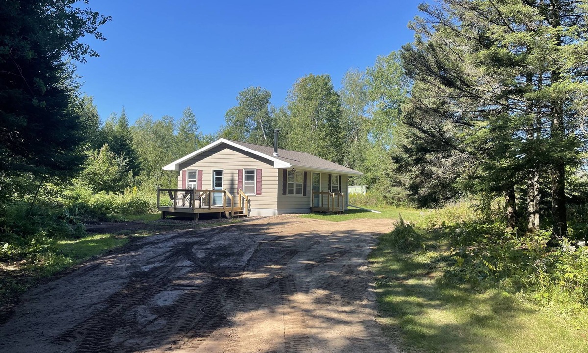 Finland Cabin | Minnesota North Shore Getaway Cabin