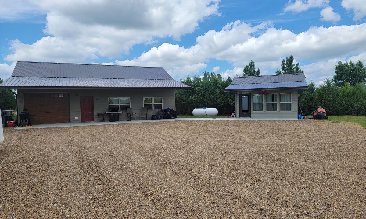 Nashua Cabin | Missouri River Fishing and Hunting Lodge