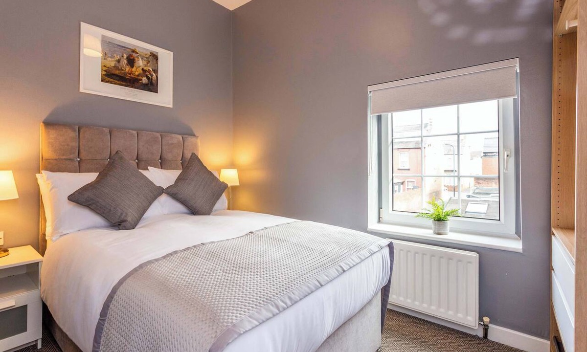 South Shields House | Modern 3BR South Shields Home near Beach