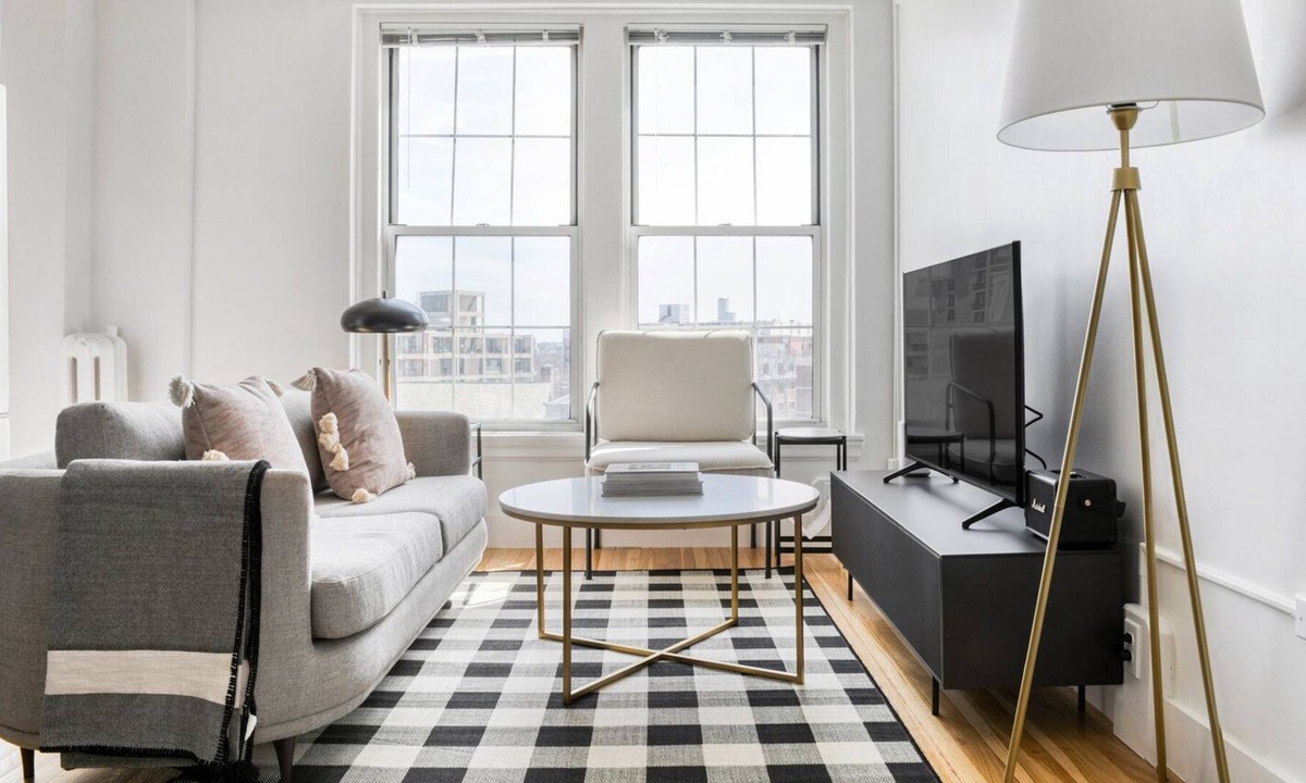 North Brookline Apartment | Modern Brookline 2BR w/ Elevator & Gym, near Green Line, by Blueground