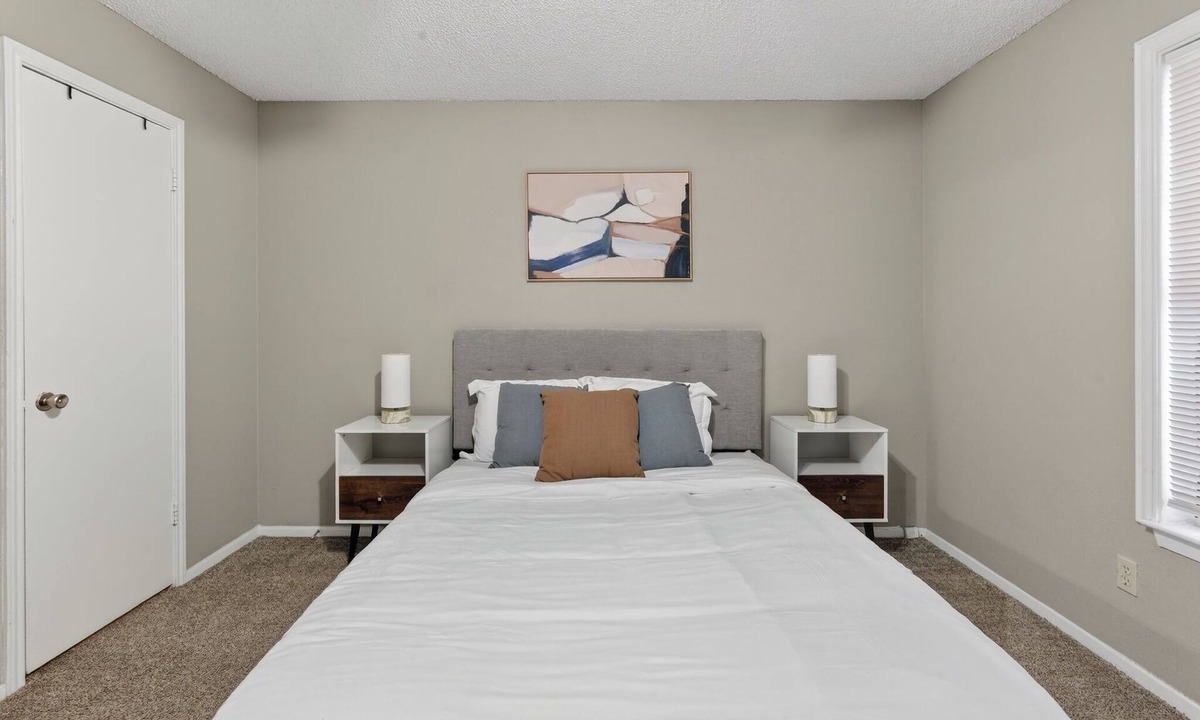 Lubbock Apartment | Modern comfort in a 2-bedroom layout