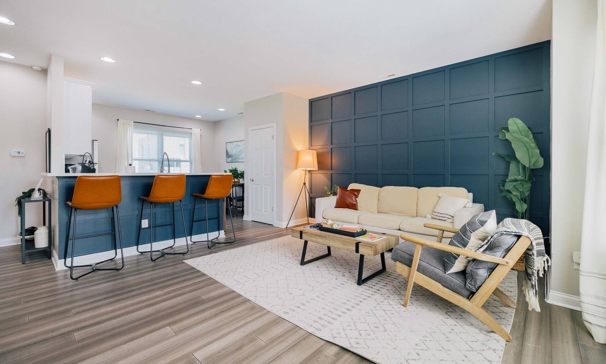 Brush Park House | Modern & Hip 2BD Apt in Central Brush Park!