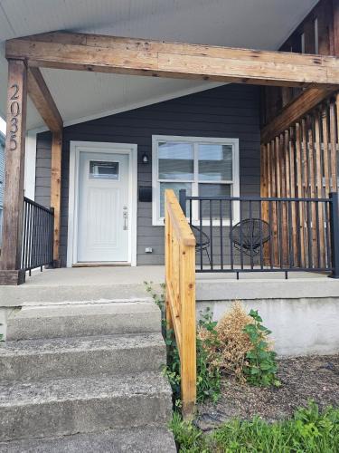 Kennedy King House | Modern Indianapolis Retreat 3BR 2BA Minutes to Hospitals & Downtown