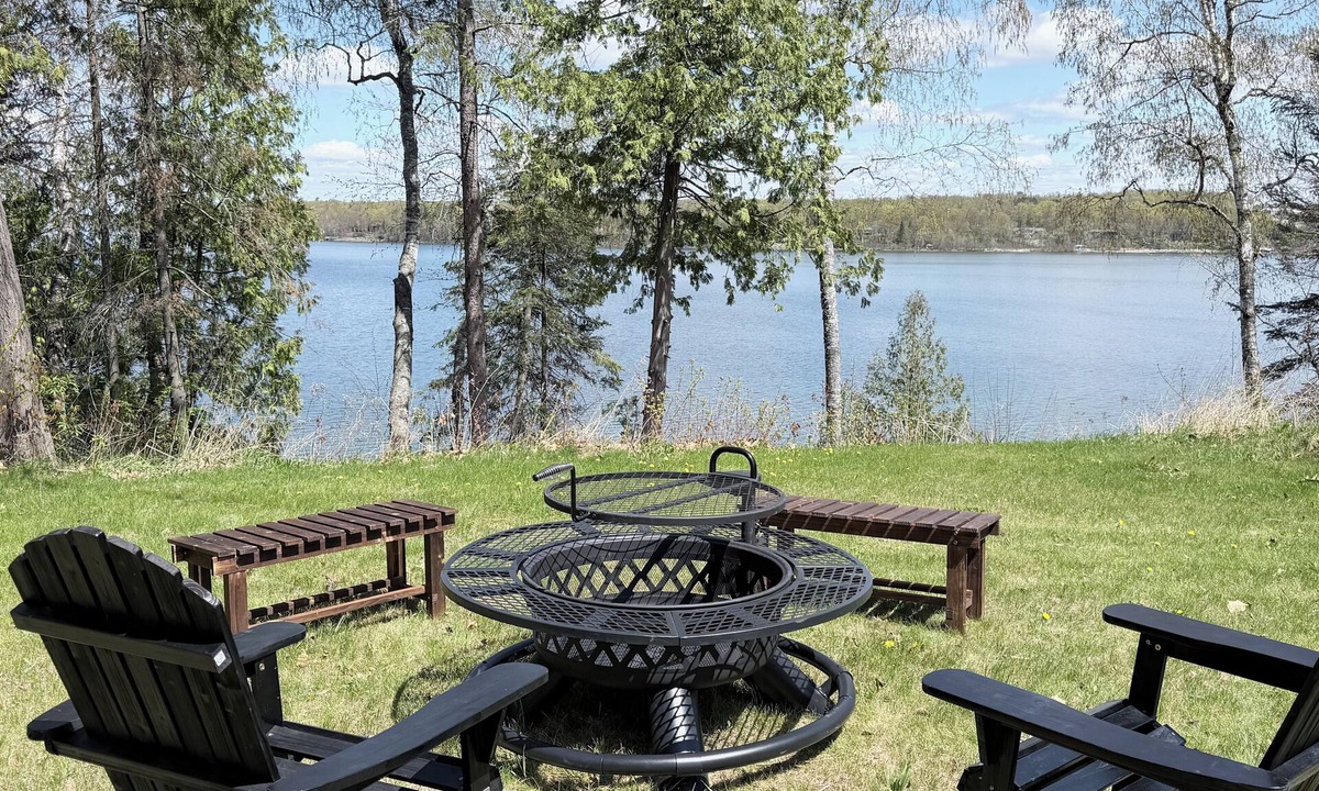 Grand Rapids House | Modern Lakefront Home on Pokegama · Sandy Swim & Dock