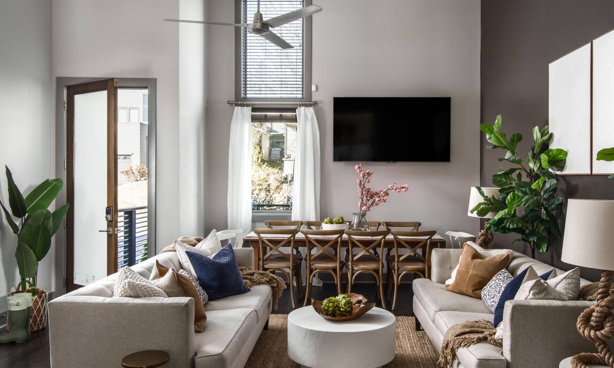 Nashville House | Modern Nashville Retreat with Rooftop Views– Perfect for Your Music City Getaway