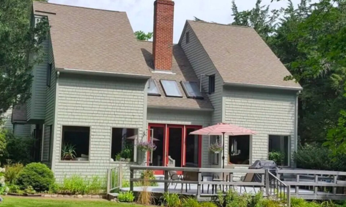 South Kingstown House | MONTHLY RENTAL! CREATIVE CALM SANCTUARY NEAR BEACH