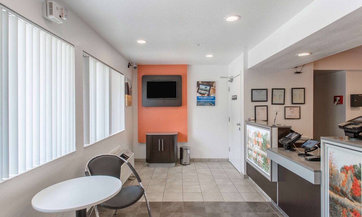 Goodlettsville Hotel | Motel 6 Goodlettsville, TN - Nashville