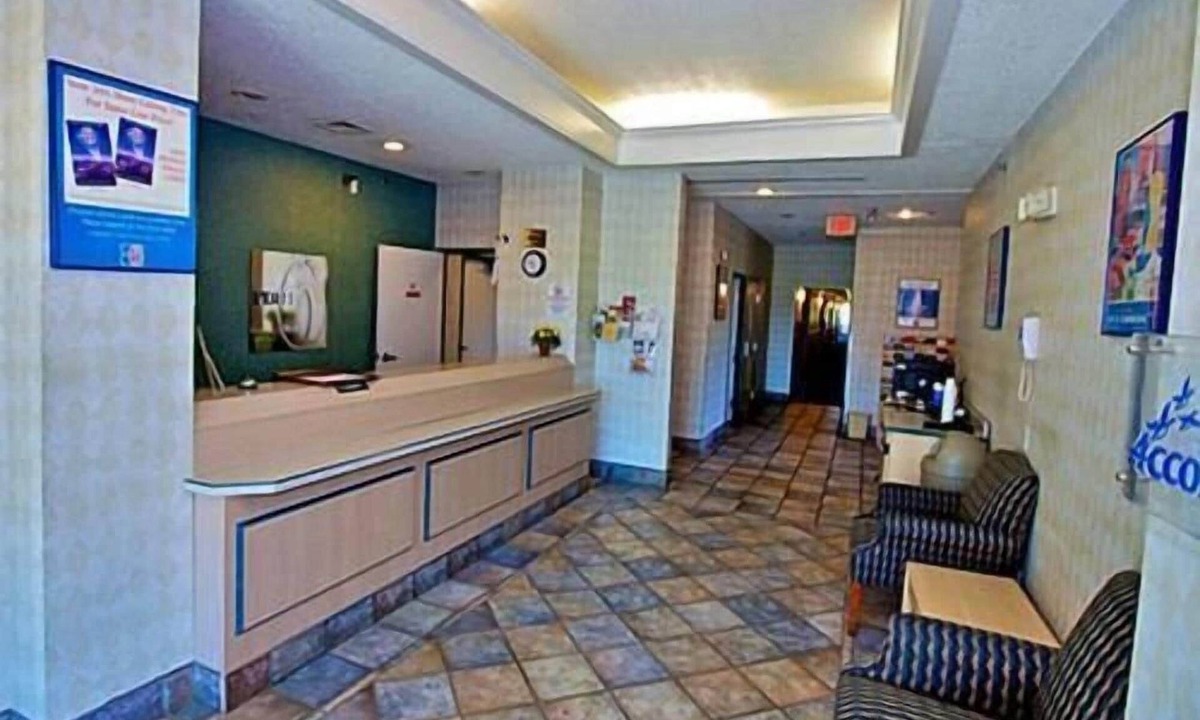 Seymour Hotel | Motel 6 Seymour, IN - North