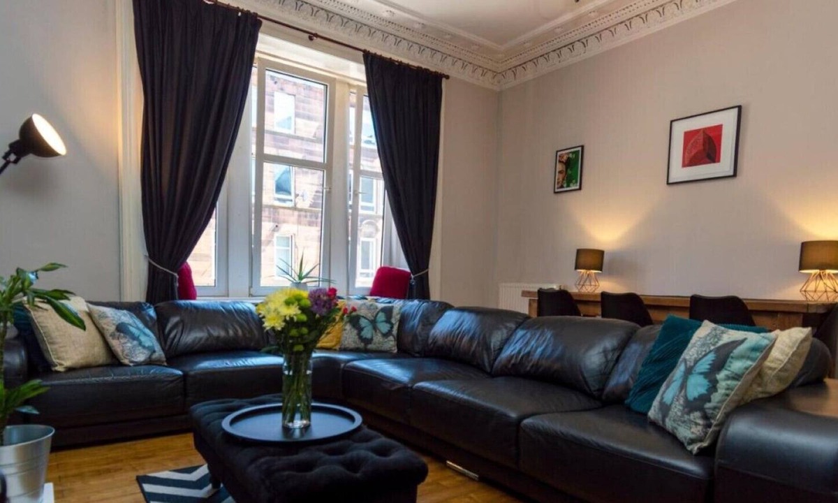 Glasgow Apartment | Mount Florida Pad