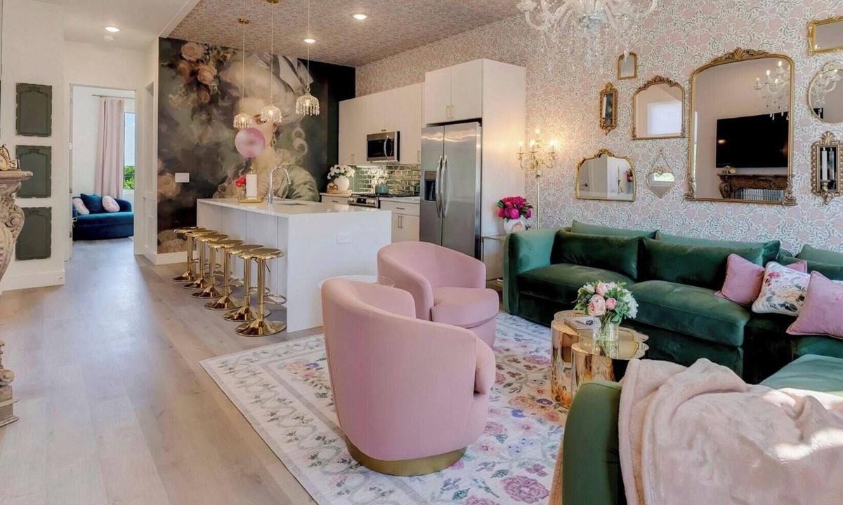 Talbot's Corner House | Nashville Privée: Girls Trip|Bachelorette| 9 Beds