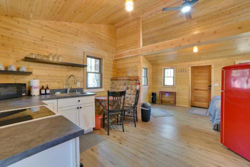Vanderbilt Apartment | Nature Lover's Getaway: Studio by Pigeon River