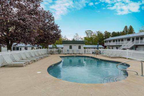 Wells Hotel | Ne'r Beach Motel