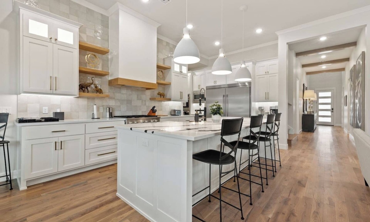 Tulsa House | Near The Gathering Place | 5-BR Luxury Family Stay