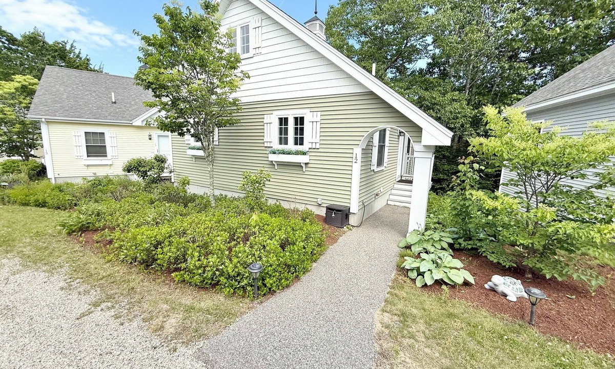 Kennebunkport Cottage | New 2-bed Cottage at Goose Rocks Resort with Pools and AC Only 1-Mile to Beach