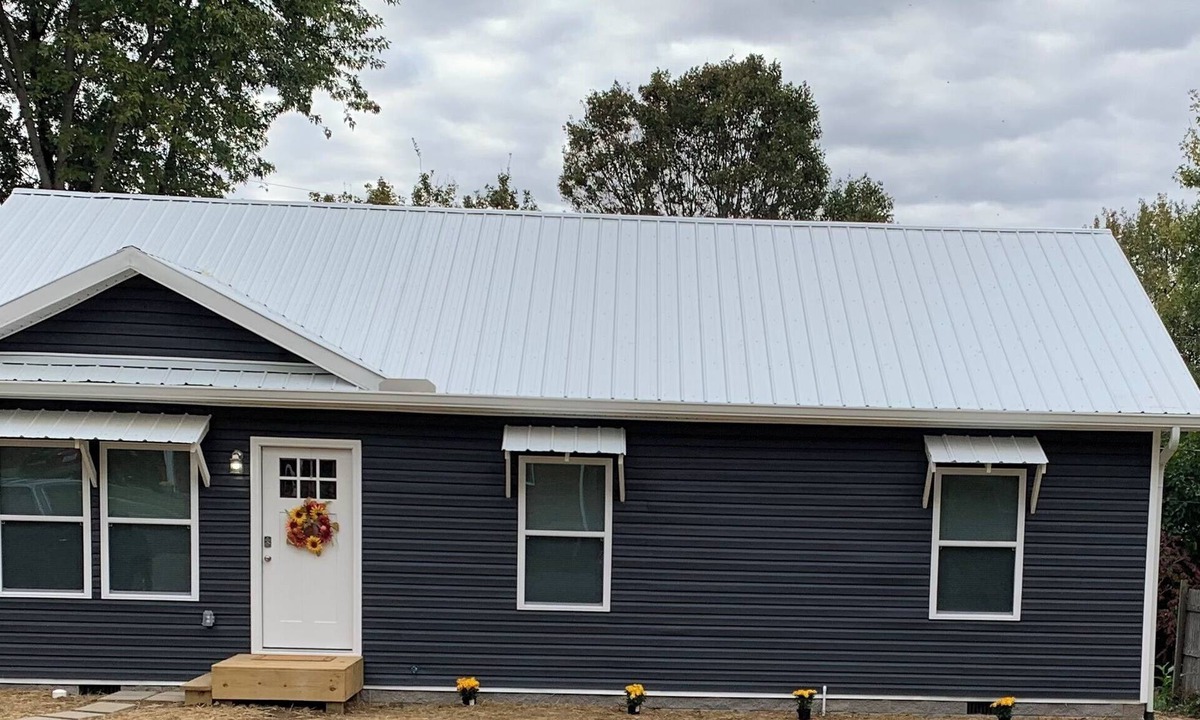 Elizabethtown House | New 3-bedroom stylish house centrally located in Elizabethtown.