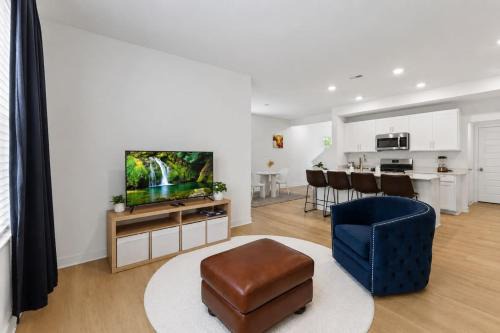 Whitestown House | New 3BR Home Loft Flex Room Near Indy