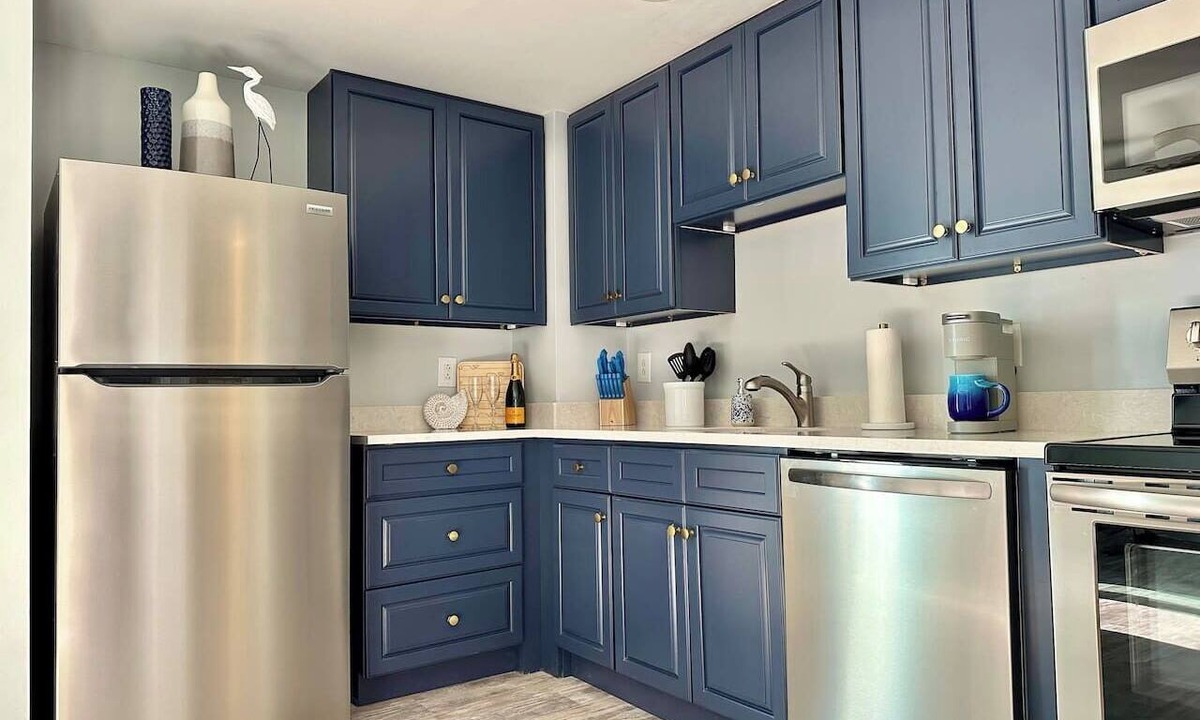 Wells Beach Condo | NEW Beachside Wells Beach Condo with Pool