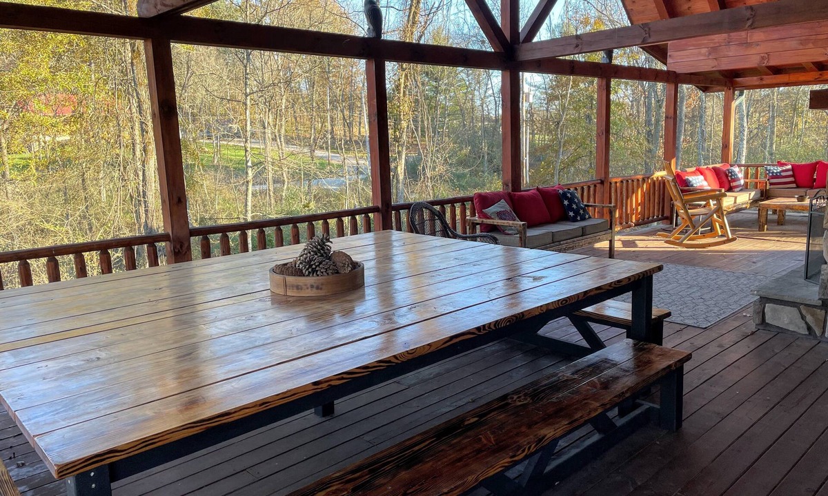 Carbon Hill Cabin | NEW! Byers Retreat!1K&6Q beds! Stay 2 & get 3rd half off, stay 3 and get 4 free!
